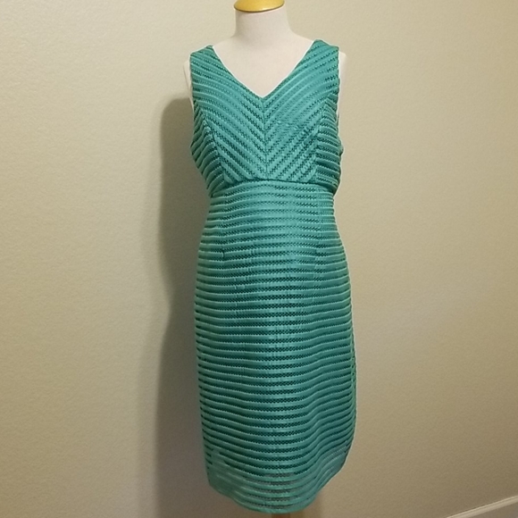 Motherhood Maternity Dresses & Skirts - Motherhood Sleeveless Summer Dress Large